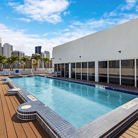 شقة Roami At Sunny Isles ميامي بيتش المظهر الخارجي الصورة
