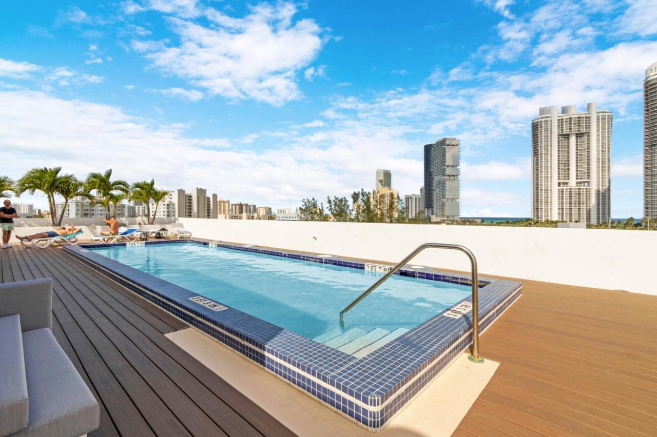 شقة Roami At Sunny Isles ميامي بيتش المظهر الخارجي الصورة