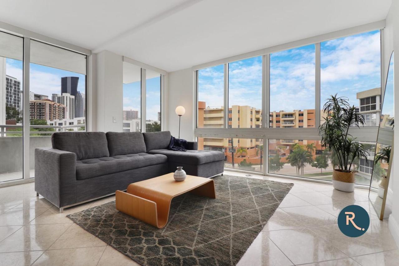 شقة Roami At Sunny Isles ميامي بيتش المظهر الخارجي الصورة